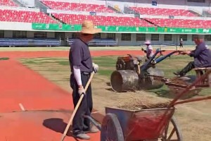 网友：赣超九江主场这草地牛看了都要摇头相关视频